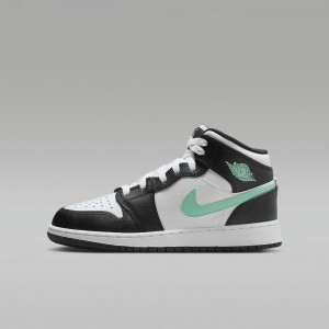 Nike Air Jordan 1 Mid Skor Barn Svarta Vita Gröna | 473-MRSHOK